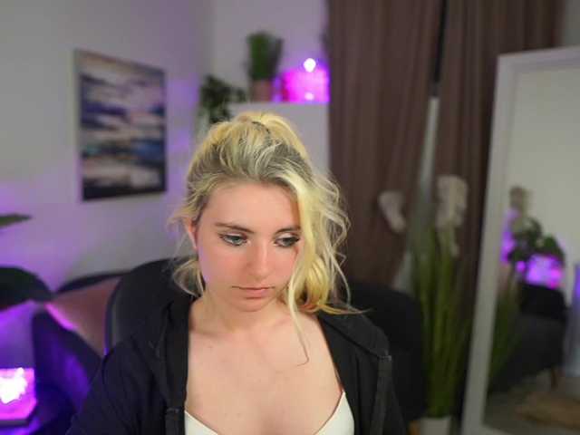 Jetpearl's BongaCams show and profile