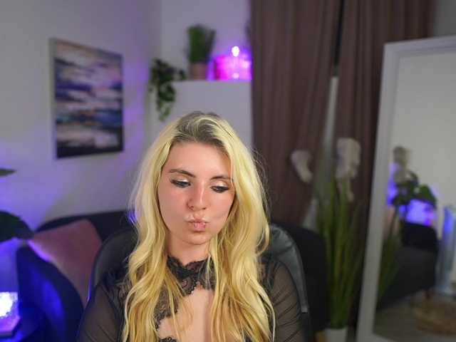 Jetpearl's BongaCams show and profile