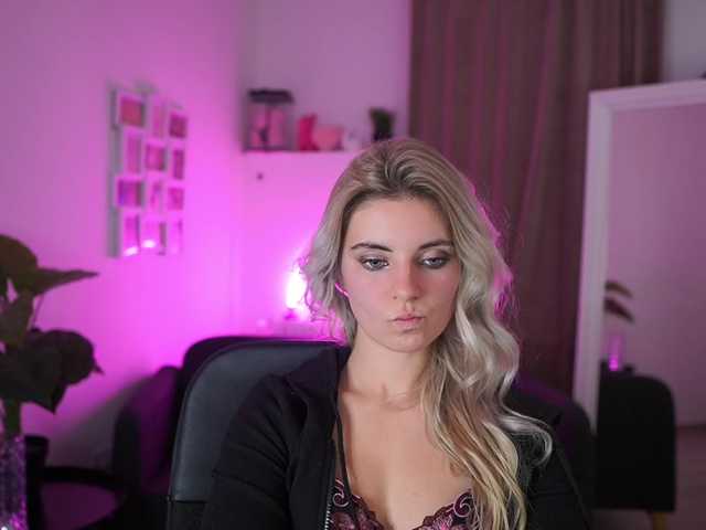 Jetpearl live cam on BongaCams