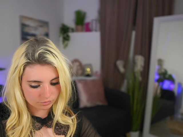Jetpearl's BongaCams show and profile