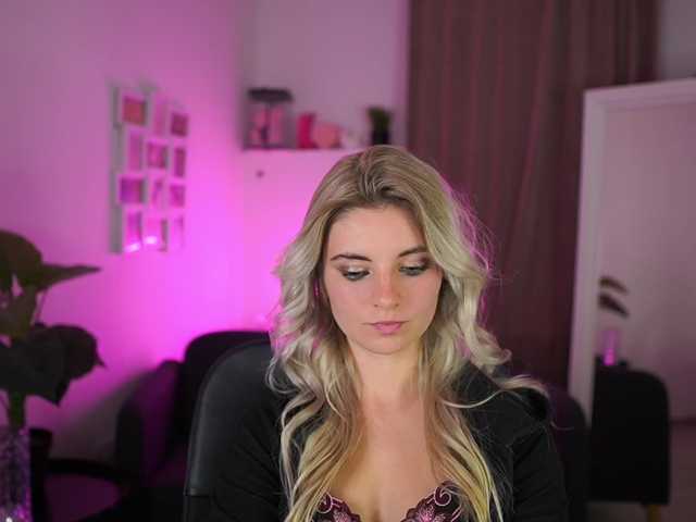 Jetpearl live cam on BongaCams