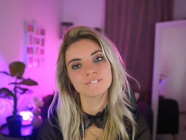 Jetpearl live cam on BongaCams