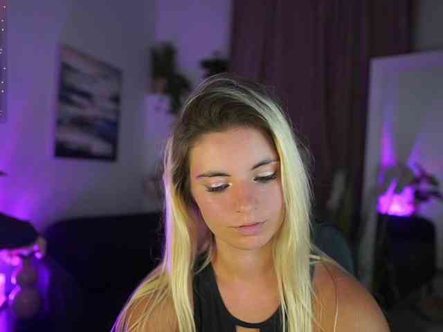 Jetpearl Live Webcam on BongaCams