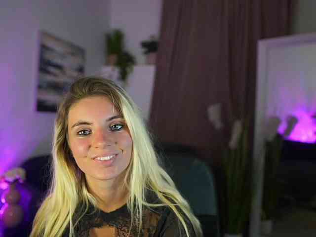 Jetpearl Live Webcam on BongaCams