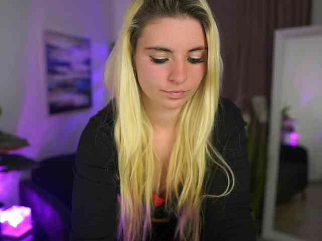 Jetpearl Live Webcam on BongaCams