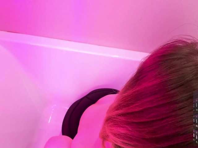 MollyVelvet's BongaCams show and profile