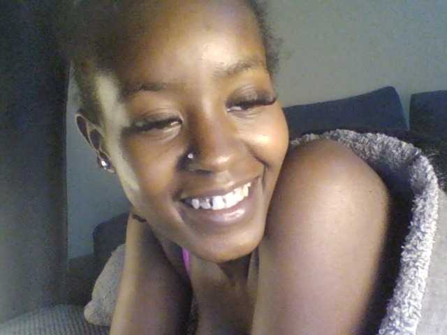 Mailena live cam on BongaCams