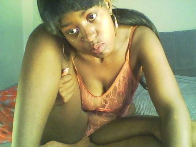 Mailena's BongaCams show and profile