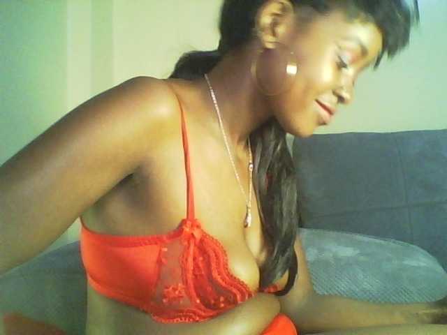 Mailena's BongaCams show and profile