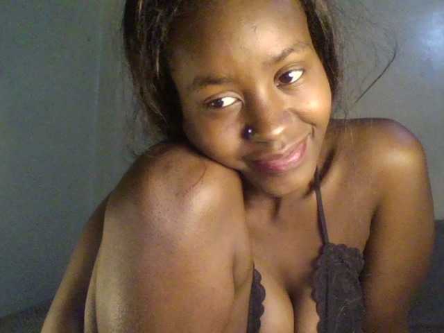 Mailena live cam on BongaCams