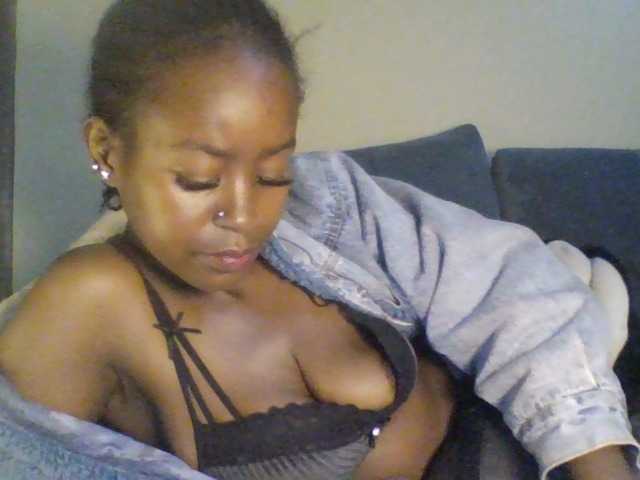 Mailena live cam on BongaCams