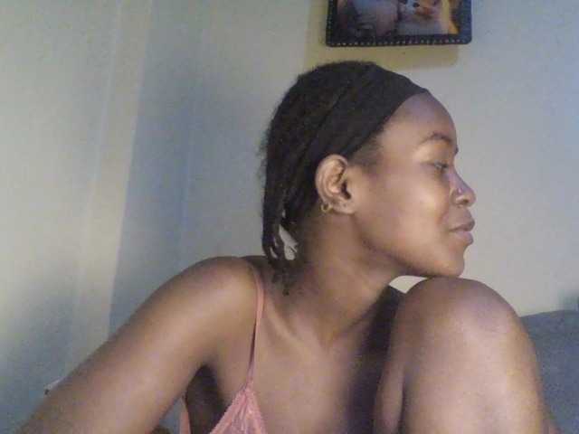 Malaina live cam