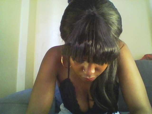 Mailena's BongaCams show and profile