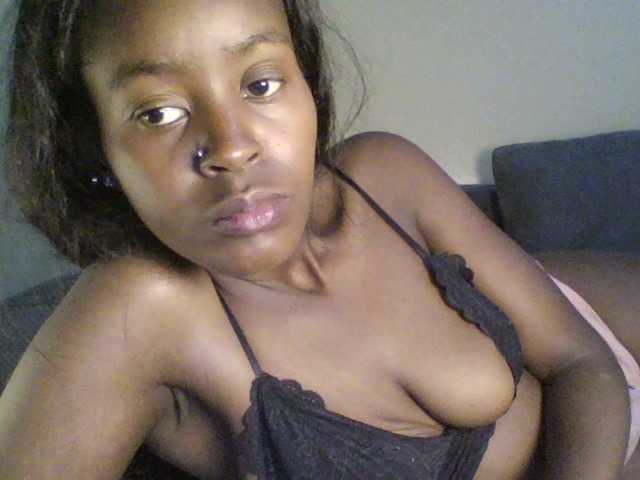 Mailena live cam on BongaCams