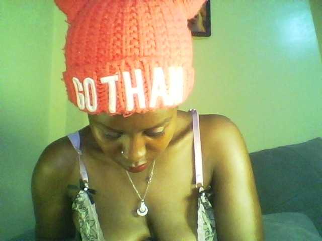 Mailena's BongaCams show and profile