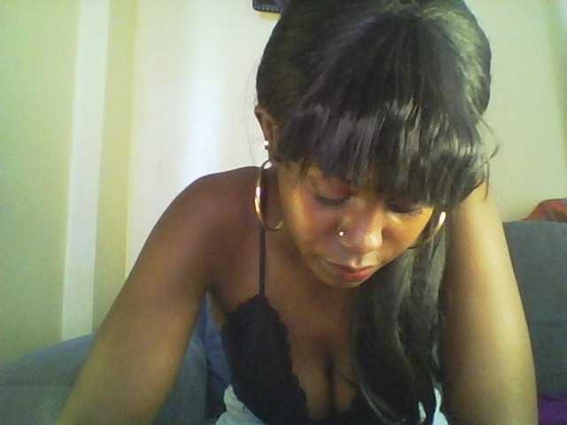 Mailena's BongaCams show and profile