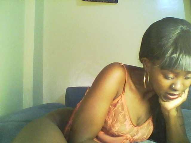 Mailena's BongaCams show and profile