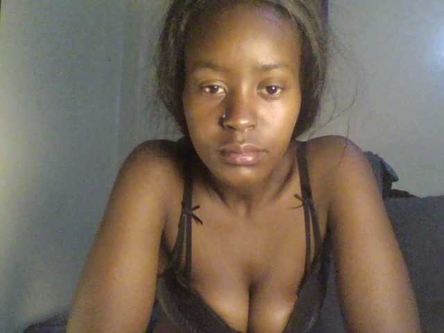 Mailena live cam on BongaCams