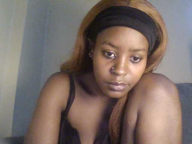 le modèle Malaina est en webcam porno dans un show sur le site bongacams, il possède les tags suivants: Ebony,Redhead,Trimmed