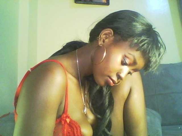 Mailena's BongaCams show and profile