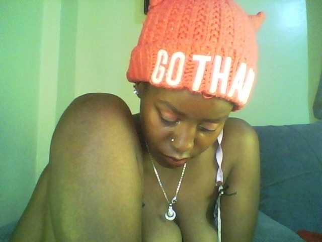 Mailena's BongaCams show and profile