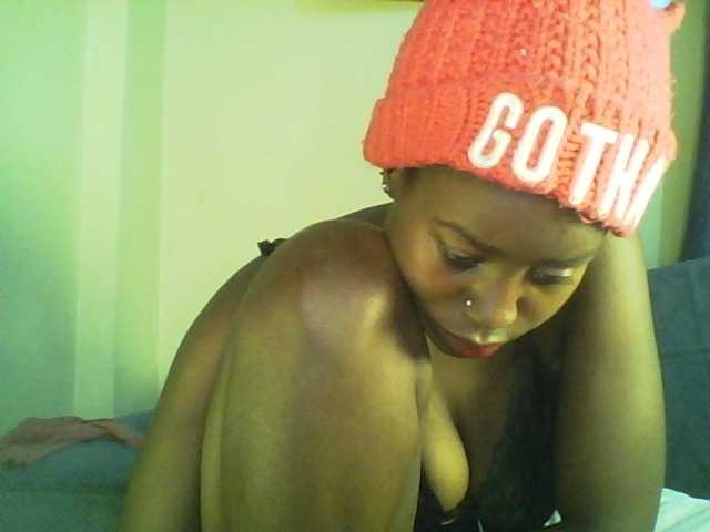 Mailena's BongaCams show and profile