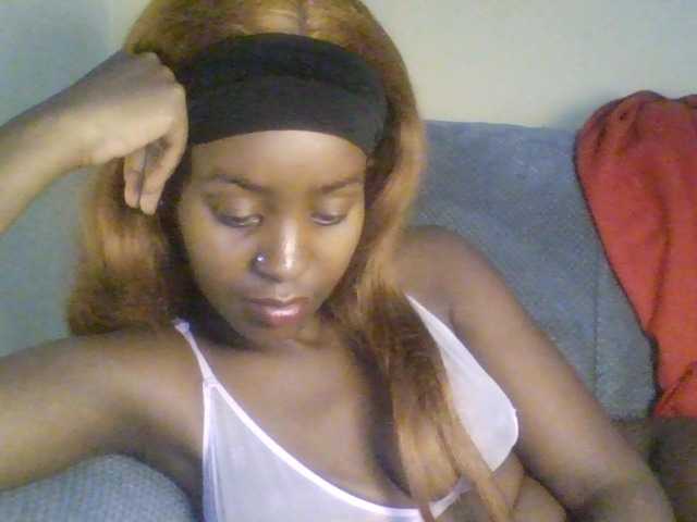 Malaina live cam preview