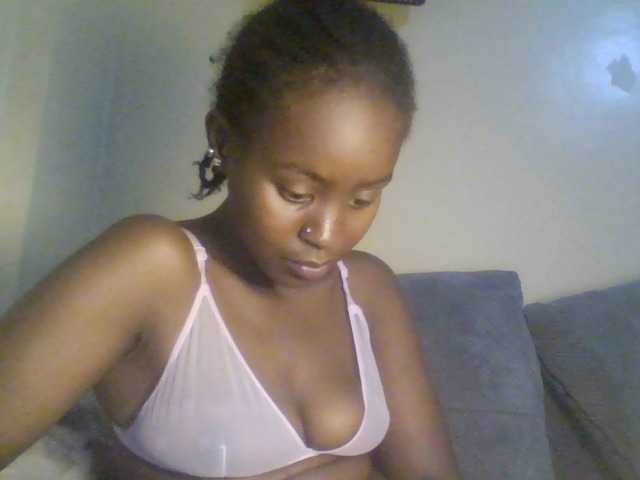 Malaina — live female cam