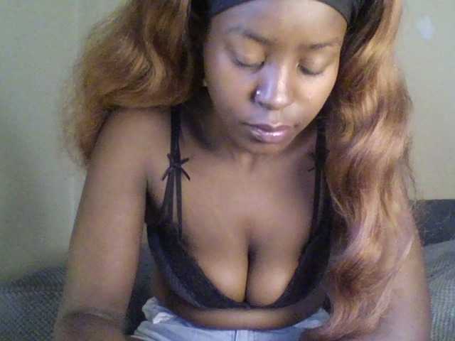 Mailena live cam on BongaCams