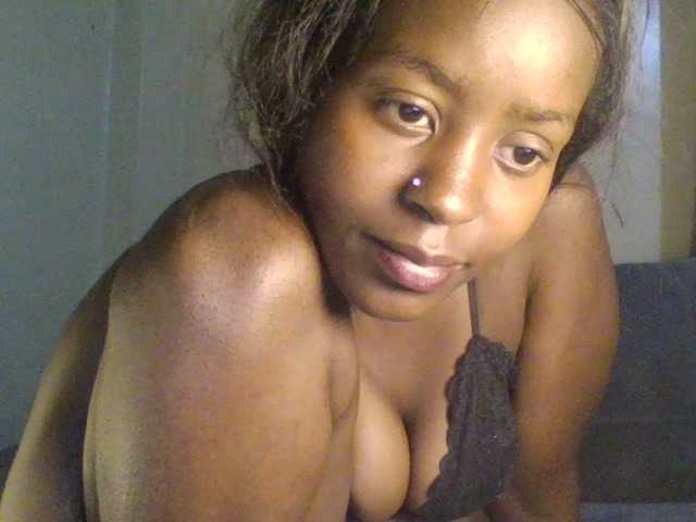 Mailena live cam on BongaCams