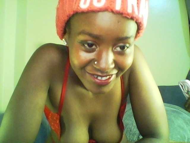 Mailena's BongaCams show and profile