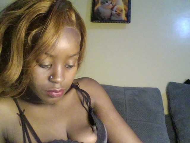 Mailena live cam on BongaCams