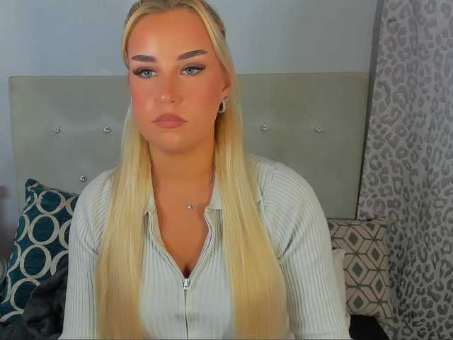 KristyAngel live cam on BongaCams