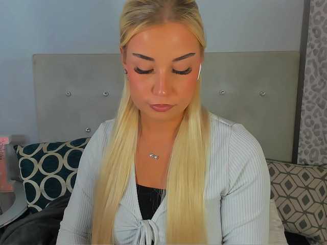 KristyAngel live cam on BongaCams