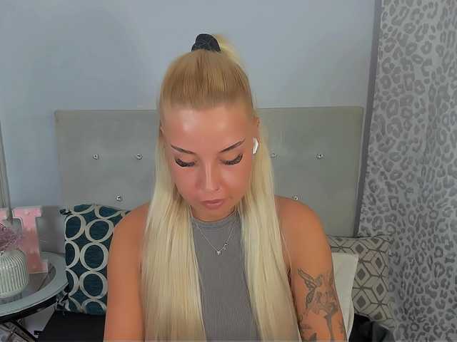 KristyAngel live webcam show