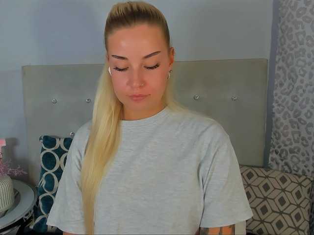 KristyAngel webcam