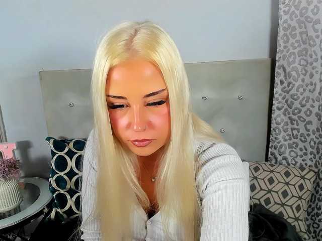 KristyAngel live cam on BongaCams