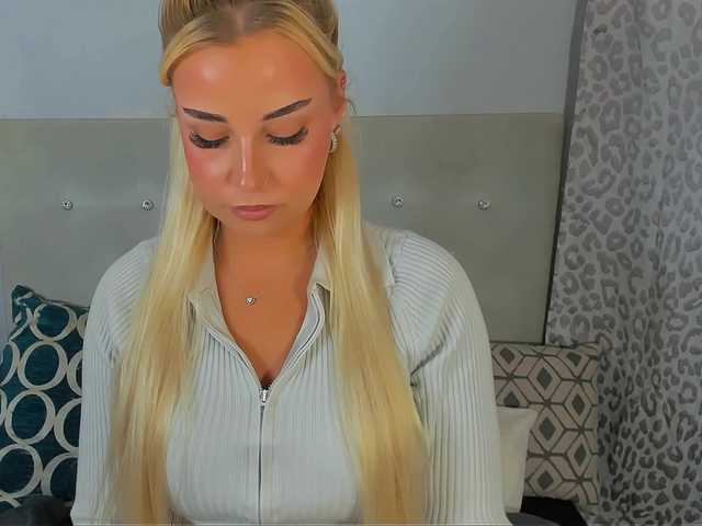 KristyAngel live cam on BongaCams