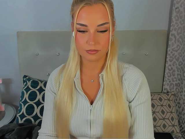 KristyAngel live cam on BongaCams