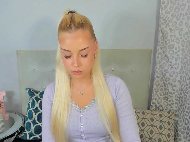 KristyAngel live cam on BongaCams