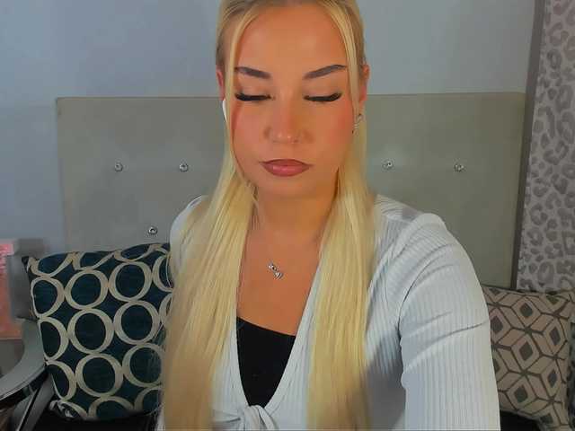 KristyAngel live cam on BongaCams
