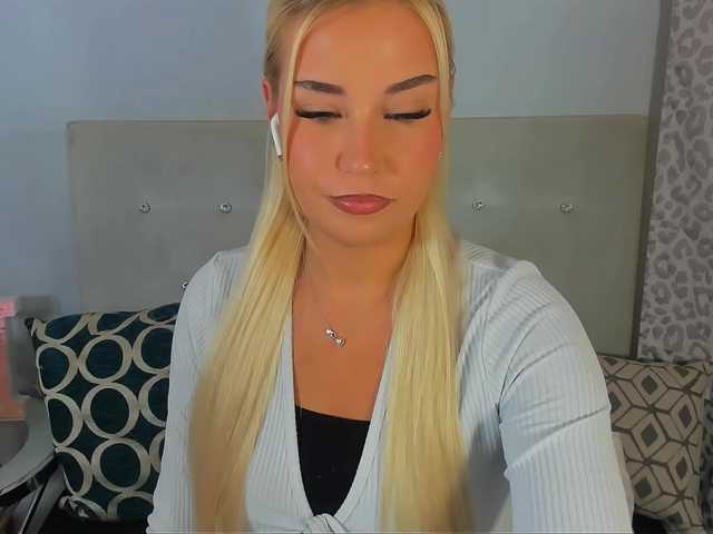KristyAngel live cam on BongaCams