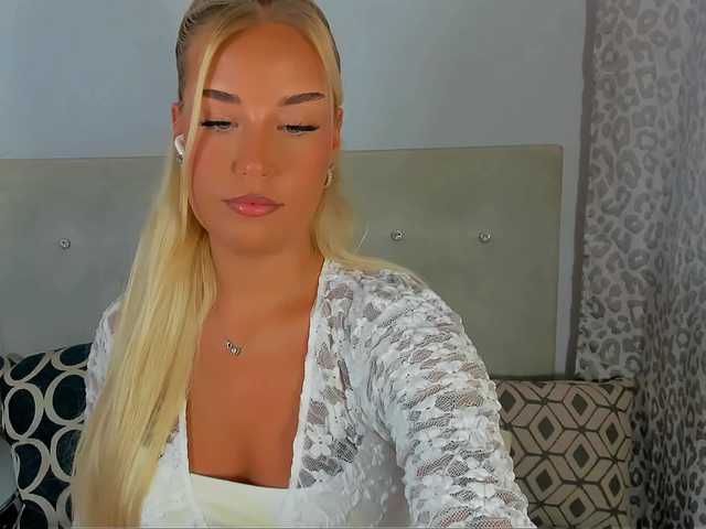 KristyAngel live cam on BongaCams