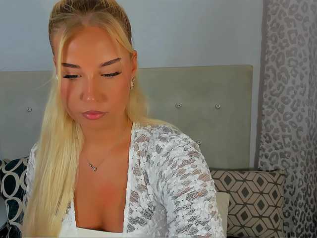 KristyAngel live cam on BongaCams