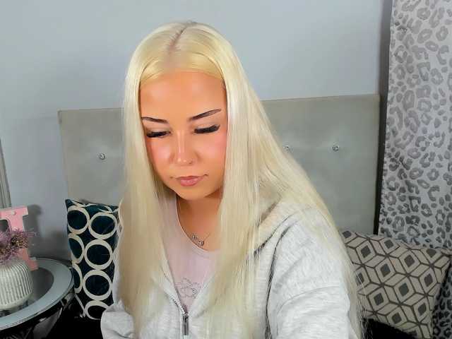 KristyAngel live cam on BongaCams