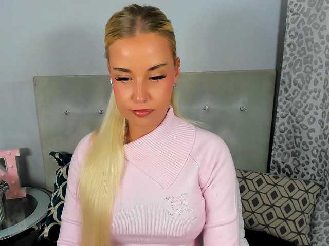 KristyAngel live cam on BongaCams