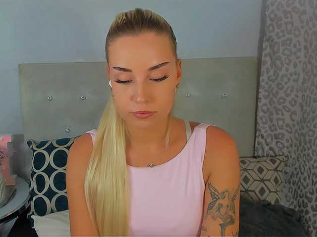 KristyAngel live cam on BongaCams
