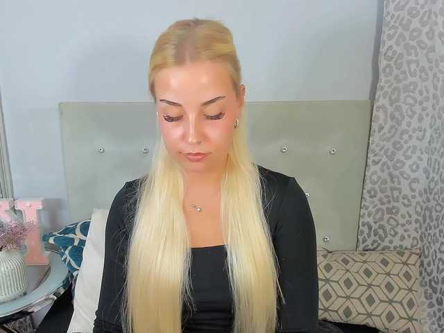 KristyAngel live cam on BongaCams