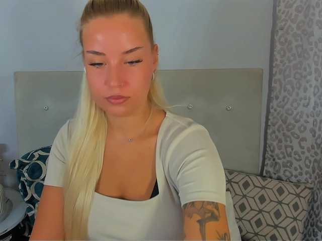 KristyAngel live cam on BongaCams