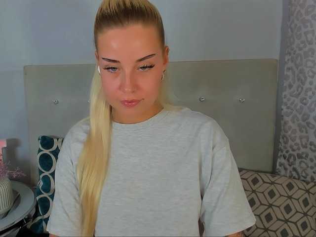 KristyAngel live cam on BongaCams